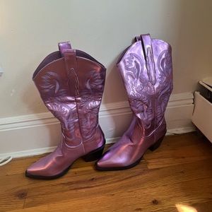 Bellini cowboy boots size 7, never worn!